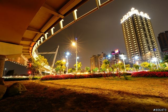 Tokina AT-X 16-28mm F2.8 增夜景星芒