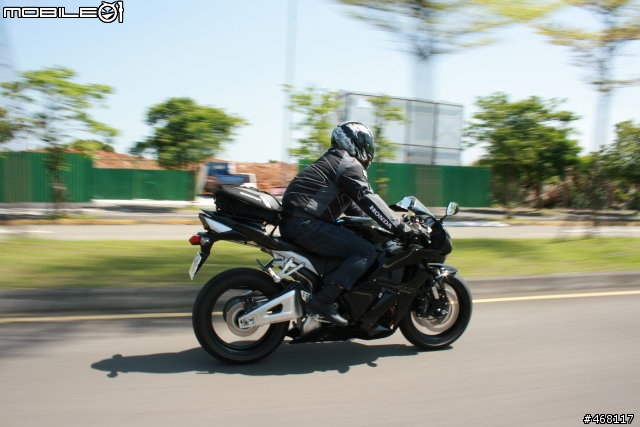 HONDA CBR600RR 正2011年式開箱