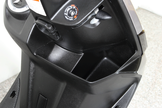 Kymco VJR 對上 Yamaha RS Zero 橫向評測較量!!