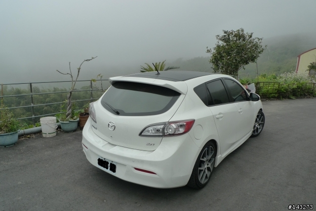 NEW mazda3 5D進化不專業開箱(圖多)