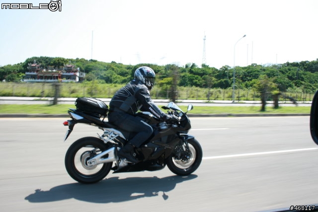 HONDA CBR600RR 正2011年式開箱