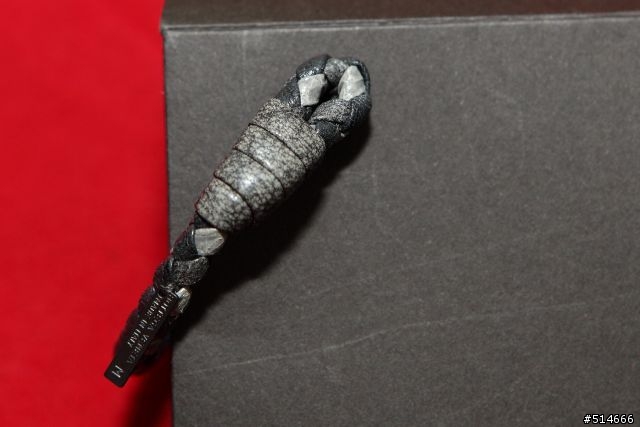 點綴夏日的清涼--Bottega Veneta Titanium Intrecciato Ayers Bracelet