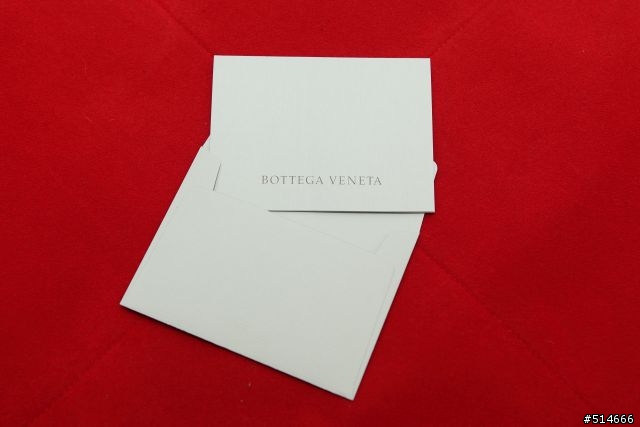 點綴夏日的清涼--Bottega Veneta Titanium Intrecciato Ayers Bracelet