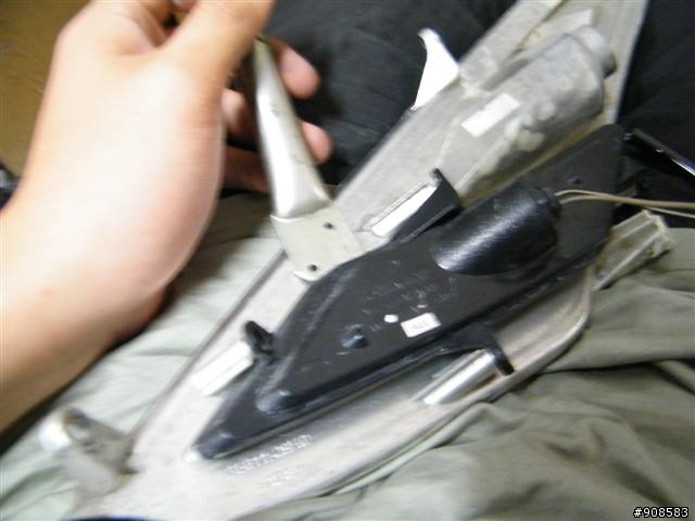 [教學} GSR定位燈更換教學