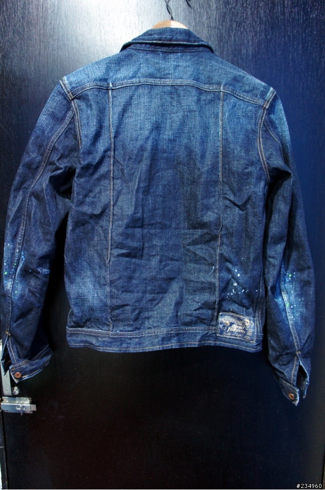【分享】Diesel 潑漆牛仔外套 (圖多慎入)