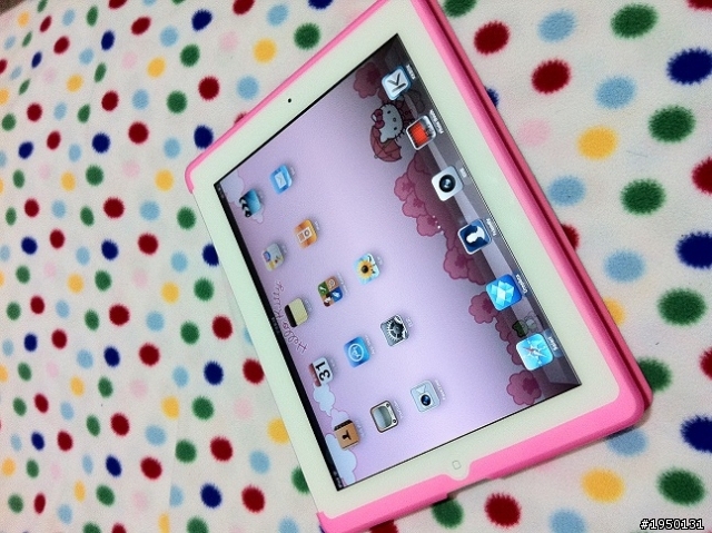 更新(分享) iPad2 果凍套+smart cover***新增uniboo硬殼比較(青蘋果)