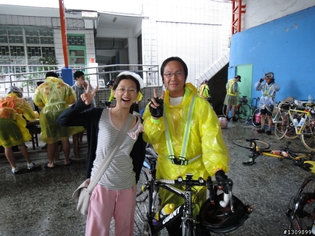 下大雨  瘋400  到底行不行 ???