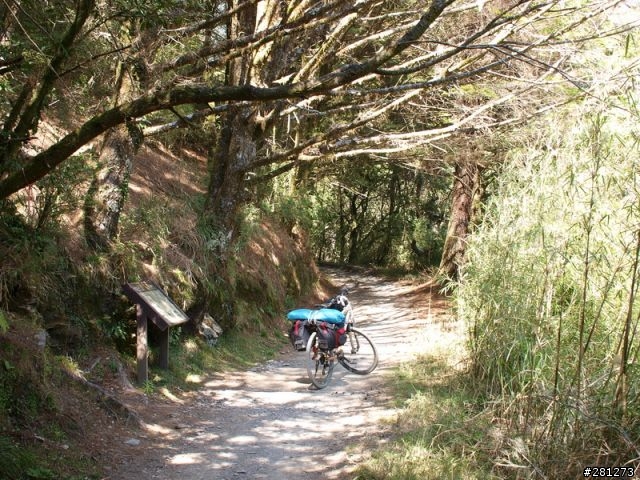 能?不能?翻越台灣的屋脊,單車能高越嶺!2011/04/15-16,完整遊記!
