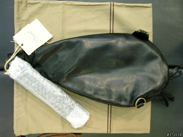 就愛與眾不同的CREED・FULL CHROME BODY BAG!!!