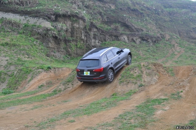 AUDI Q5 off road 開箱