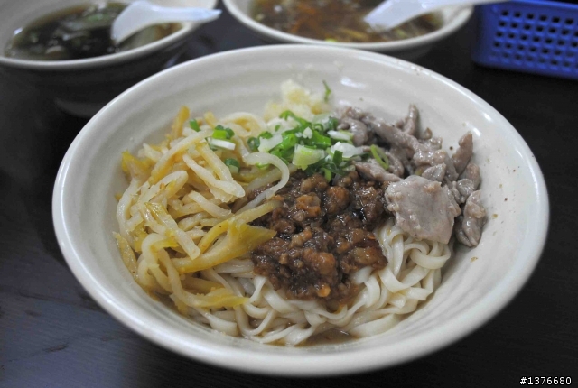 文化大學旁巷弄裡的好吃乾拌麵-獨品屋
