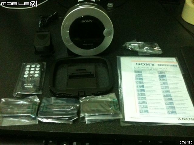 iPhone的新家-Sony Dream Machine系列ICF-C7iP開箱~~