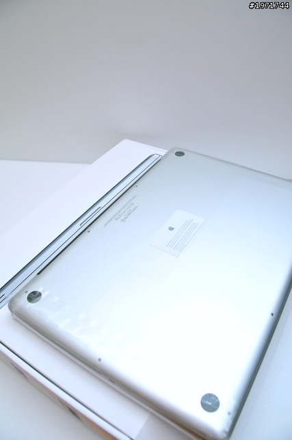 『 開箱 』 MacBook Pro 17" (2011款) 圖多