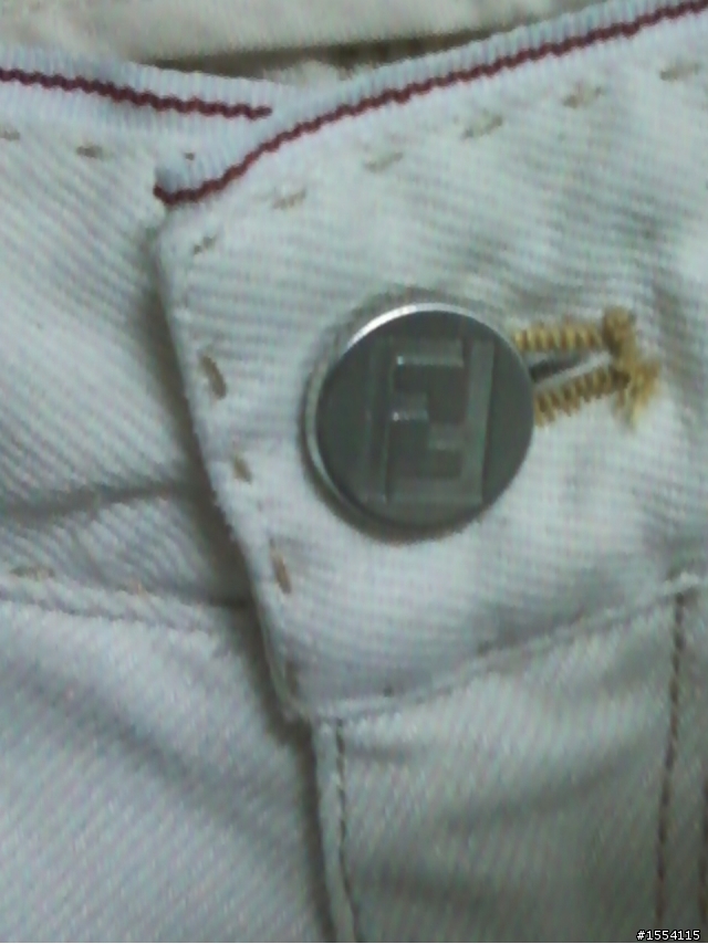 我的第一條超級名牌褲Fendi jeans