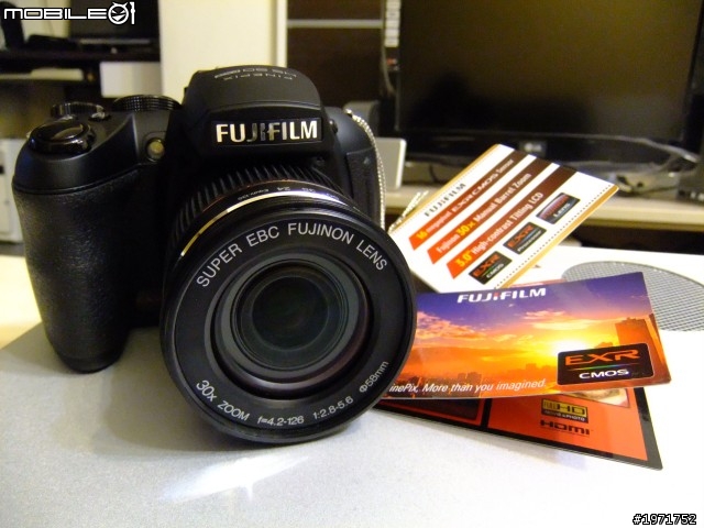 Fujifilm HS-20EXR 30X長砲機『不專業』開箱圖文~自言自語第一彈!!