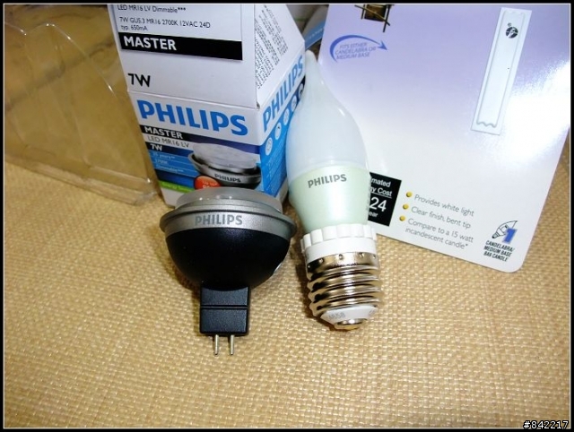 {開箱分享}PHILIPS飛利浦 LED燈泡