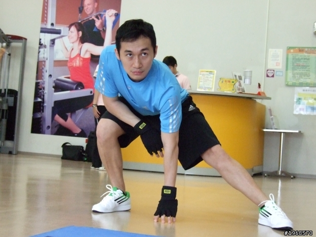 adidas CP 男性健身系列 Redline開箱測試!