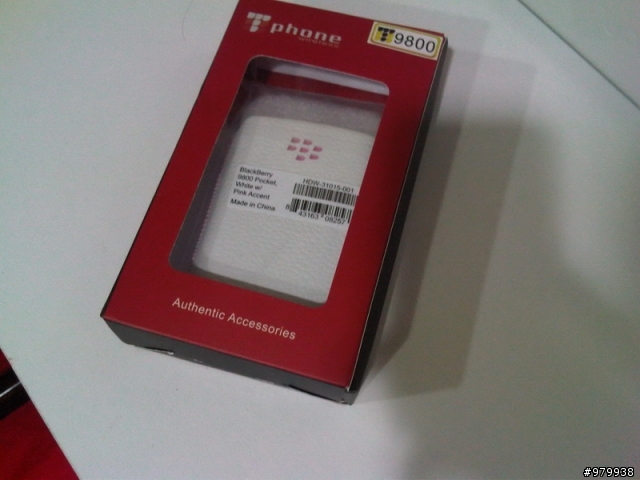 遲來的母親節禮物 BlackBerry 9800