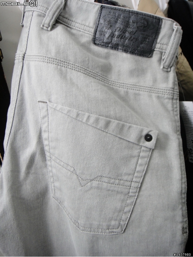 ☆開箱☆ 我的第一條 DIESEL // KROOLEY 19E Jeans