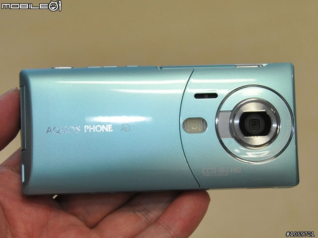 AQUOS PHONE THE HYBRID 007SH-SH7218U的日本原裝後繼機