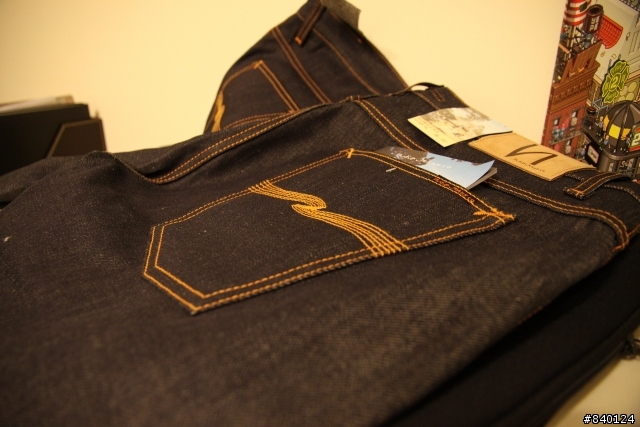 【簡易開箱+疑問】三銀一銅之Nudie Jeans Average Joe Dry Red Selvage