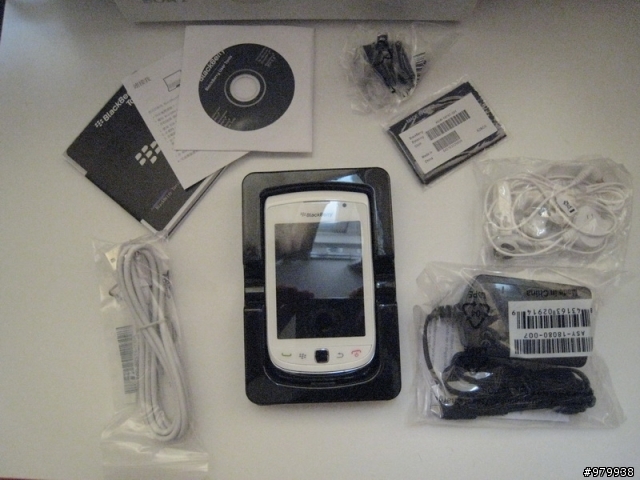 遲來的母親節禮物 BlackBerry 9800