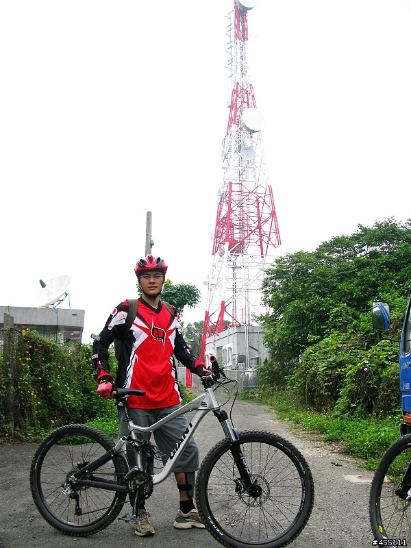 超A級DH下坡道之變態大凍山林道與高速枕頭山下坡道