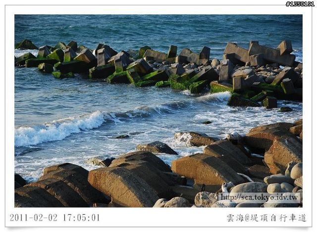沙灘上的回憶-黃金海岸堤頂自行車道