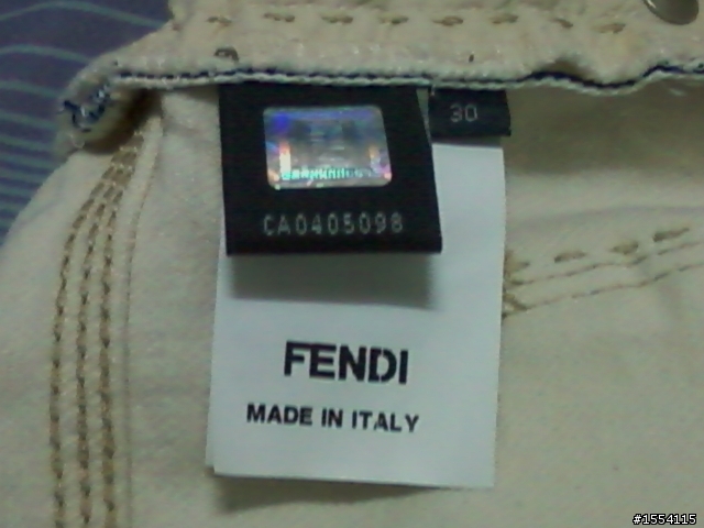 我的第一條超級名牌褲Fendi jeans