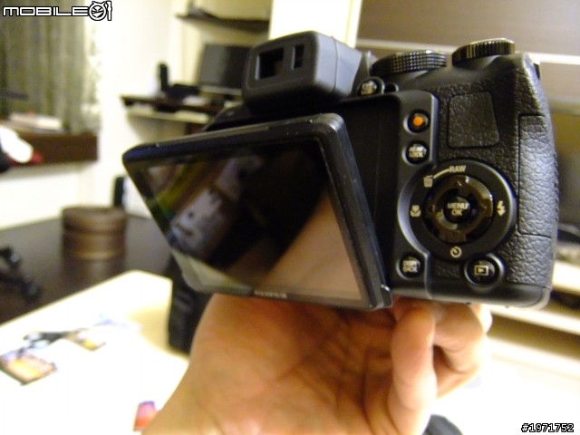 Fujifilm HS-20EXR 30X長砲機『不專業』開箱圖文~自言自語第一彈!!