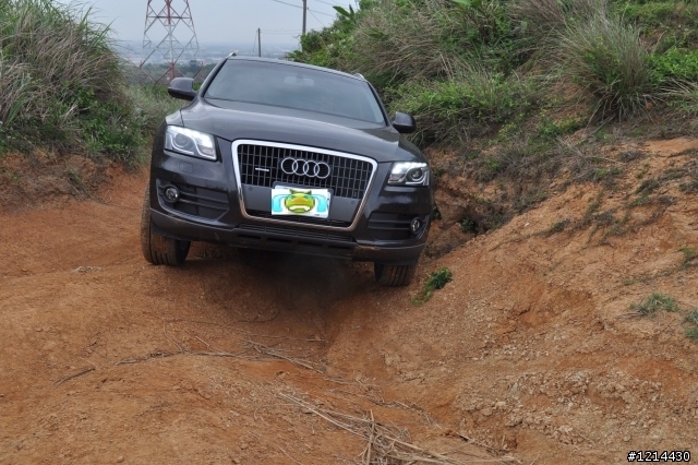 AUDI Q5 off road 開箱