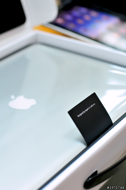 『 開箱 』 MacBook Pro 17" (2011款) 圖多