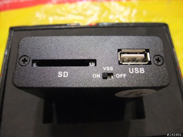 分享 -- Altis 安裝暢客 USB 播放器