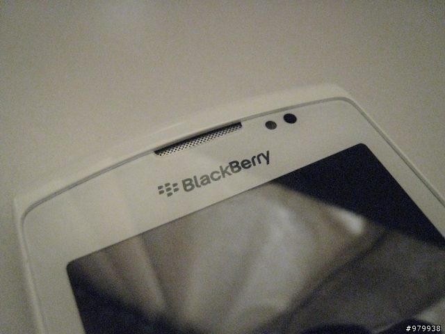 遲來的母親節禮物 BlackBerry 9800