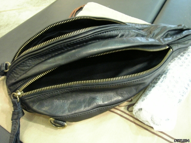 就愛與眾不同的CREED・FULL CHROME BODY BAG!!!
