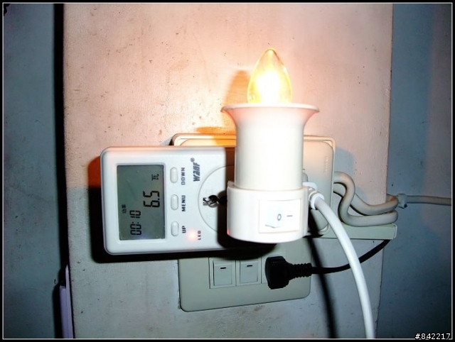 {開箱分享}PHILIPS飛利浦 LED燈泡