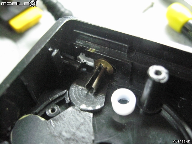 holga 120 小補玩 ---真正可調光圈+改裝135檔板+135計片轉盤