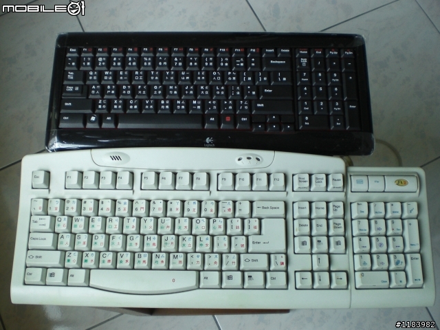 他們兩個才是同一國的-羅技 K340 以及 M505(黑色版) 鍵鼠組