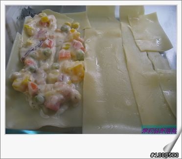 新手烤箱料理~跼烤白醬培根義大利千層麵~讓你夏天也可以輕鬆作料理