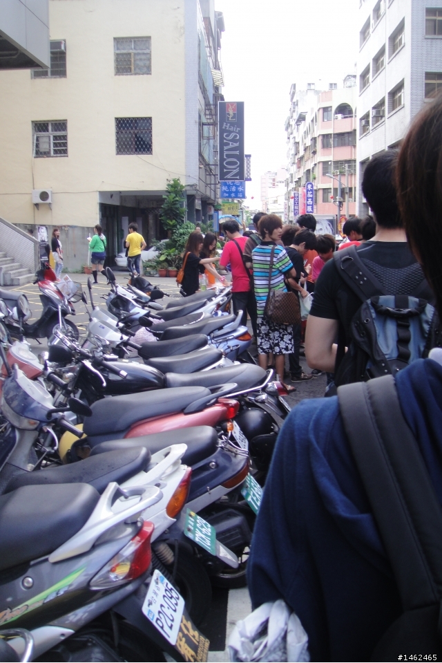 女神卡卡-- 危險刺激冒險的搶票之旅