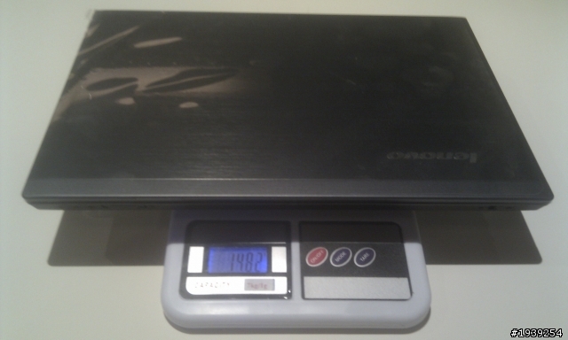 新入手 lenovo V370 i5 - 2410 第1發 ~ 開箱照