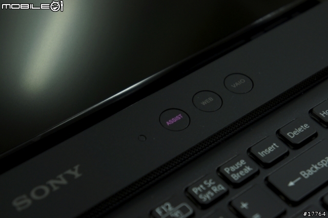 『效能之王 重量登場』SONY VAIO F226