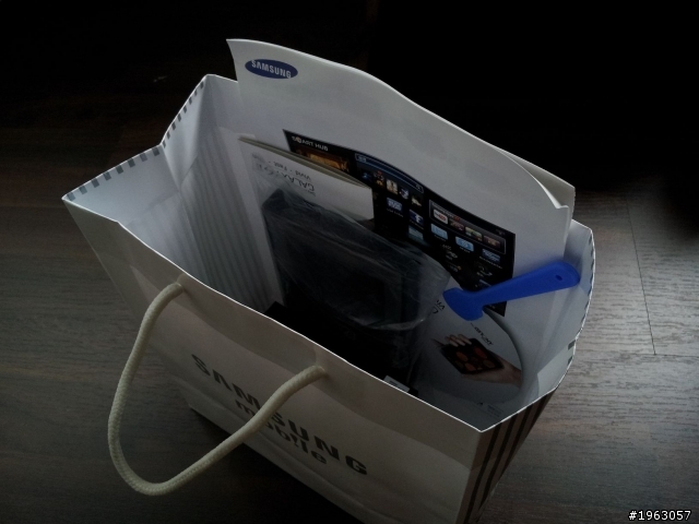 我和I9100的短暫緣份之簡易開箱