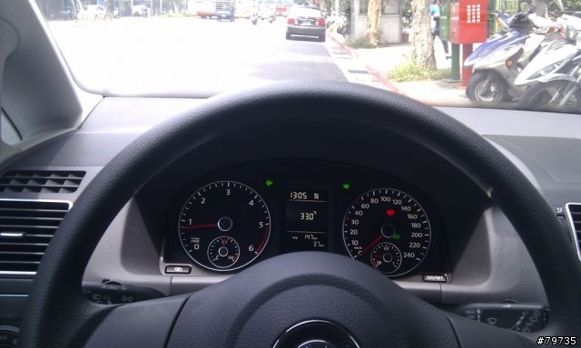 2011年款Touran 1.6TDI 金屬深灰X9開箱囉!(8/8日更新,加裝車頂行李架)