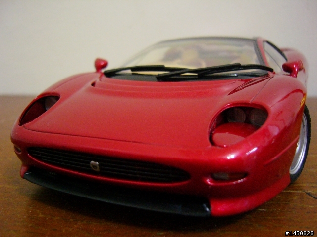 JAGUAR XJ220 (Tamiya 1/24)