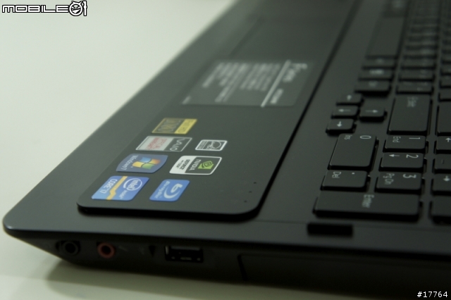 『效能之王 重量登場』SONY VAIO F226