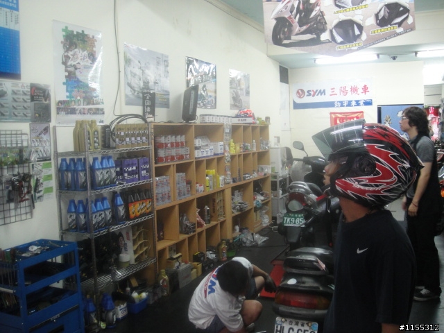 謝謝推薦3/4安全帽 10頂已經祝賀車業囉 SPEED-R RUN-1 X 10 頂 應該算是好禮吧