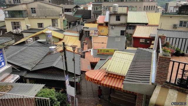 大白的一路迢迢遠,翻山越嶺南庄行