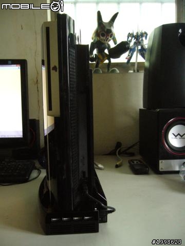 PS3 PHE-02多功能直立硬碟擴充架 不專業 開箱