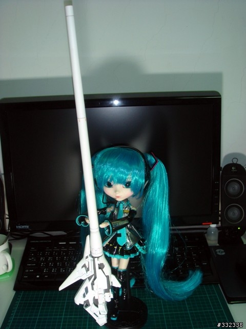 12吋的初音!普利普Pullip娃娃初音+雪初音(怕大眼娃娃勿進)